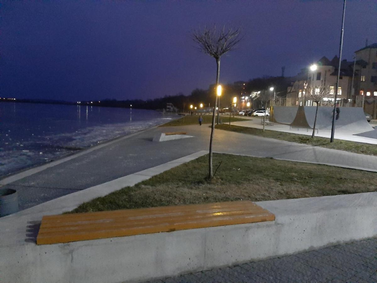 Стильна Квартира-Студія В Центрі Міста На Набережній Ternopil Eksteriør bilde